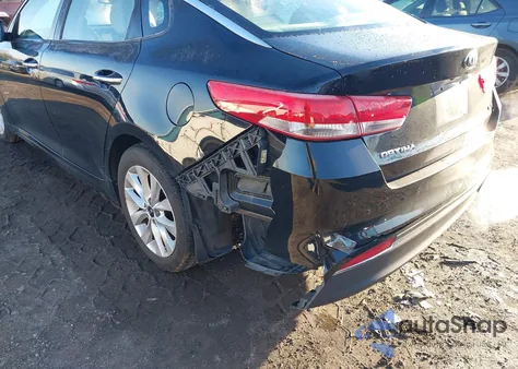2016 Kia Optima Ex z USA, uszkodzony, nr VIN 5XXGU4L35GG076029